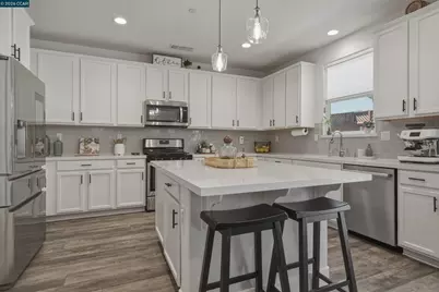 1669 Macias Pl, Mountain House, CA 95391 - Photo 11