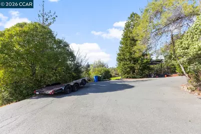 1081 Scots Ln, Walnut Creek, CA 94596 - Photo 17