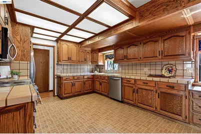 30696 Brae Burn Ave, Hayward, CA 94544 - Photo 7