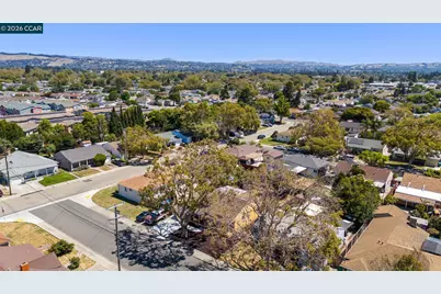 17242 Via El Cerrito, San Lorenzo, CA 94580 - Photo 43