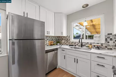 17242 Via El Cerrito, San Lorenzo, CA 94580 - Photo 21