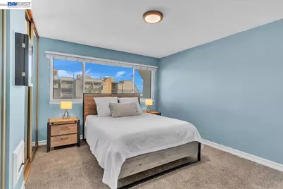 7 Embarcadero #312, Oakland, CA 94607 - Photo 17