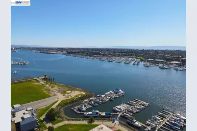 7 Embarcadero #312, Oakland, CA 94607 - Photo 3