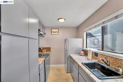 7 Embarcadero #312, Oakland, CA 94607 - Photo 11