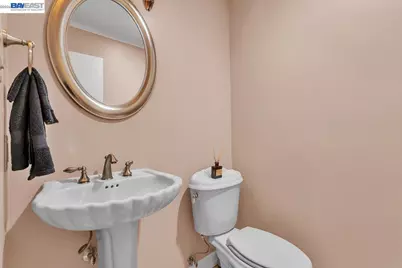 7 Embarcadero #312, Oakland, CA 94607 - Photo 15