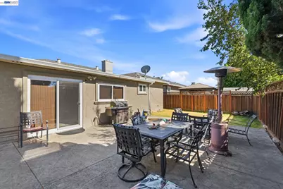 20927 Nunes Ave, Castro Valley, CA 94546 - Photo 21