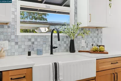 1328 Mesa St, Concord, CA 94518 - Photo 25