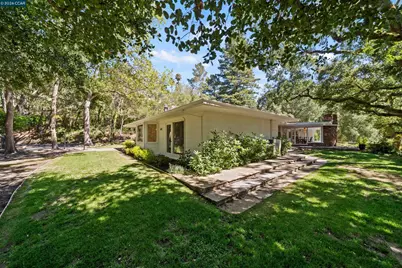 18 Sycamore Rd, Orinda, CA 94563 - Photo 7
