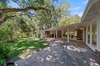 18 Sycamore Rd, Orinda, CA 94563 - Photo 35