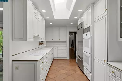 18 Sycamore Rd, Orinda, CA 94563 - Photo 25