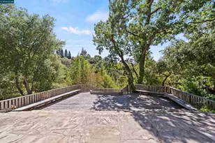 18 Sycamore Rd, Orinda, CA 94563 - Photo 39