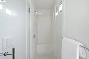 206 Perkins St, Oakland, CA 94610 - Photo 29