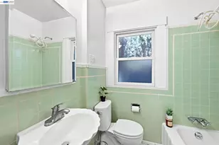 206 Perkins St, Oakland, CA 94610 - Photo 41