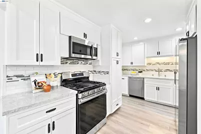 36220 Pizarro Dr, Fremont, CA 94536 - Photo 15