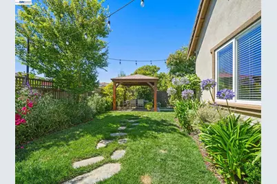 65 Stonebrae Rd, Hayward, CA 94542 - Photo 53