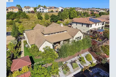 65 Stonebrae Rd, Hayward, CA 94542 - Photo 47