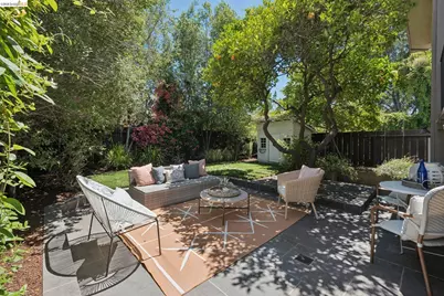 5232 Miles Ave, Oakland, CA 94618 - Photo 57