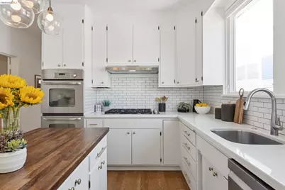 5232 Miles Ave, Oakland, CA 94618 - Photo 27