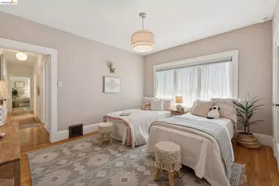 5232 Miles Ave, Oakland, CA 94618 - Photo 43