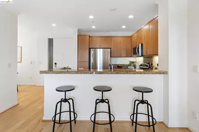 3090 Glascock St #303, Oakland, CA 94601 - Photo 13