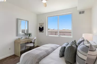 3090 Glascock St #303, Oakland, CA 94601 - Photo 35