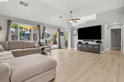 1760 Domaine Way, Oakley, CA 94561 - Photo 21
