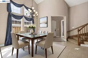 2560 Calabria Ct, Dublin, CA 94568 - Photo 11