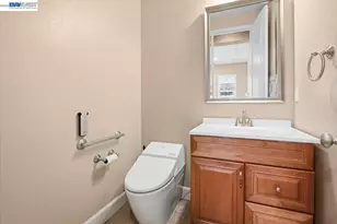 2560 Calabria Ct, Dublin, CA 94568 - Photo 23