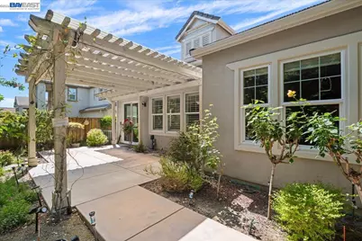 2560 Calabria Ct, Dublin, CA 94568 - Photo 55