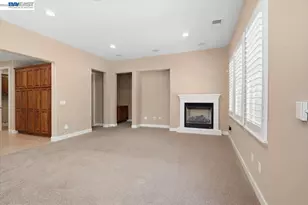 2560 Calabria Ct, Dublin, CA 94568 - Photo 19