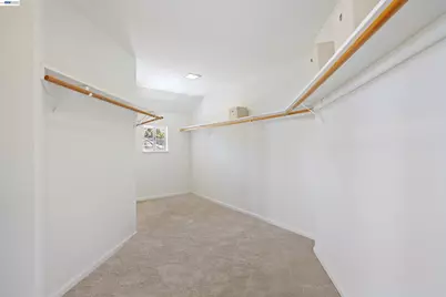 3490 Thompson Pl, Fairview, CA 94541 - Photo 33