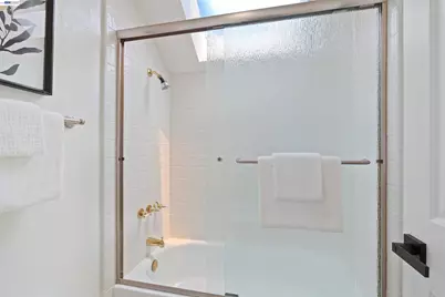 3490 Thompson Pl, Fairview, CA 94541 - Photo 41