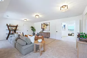 3490 Thompson Pl, Fairview, CA 94541 - Photo 35