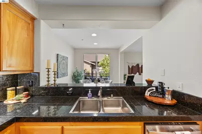 1547 Chandler St, Oakland, CA 94603 - Photo 9