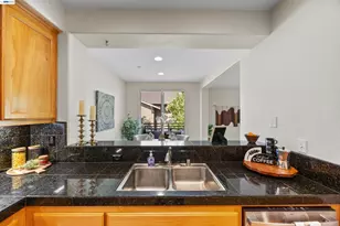 1547 Chandler St, Oakland, CA 94603 - Photo 9