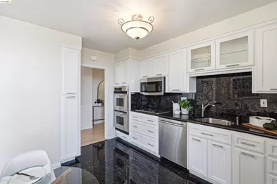 177 19th St #11C, Oakland, CA 94612 - Photo 13