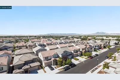 194 Elk Creek Dr, Brentwood, CA 94513 - Photo 37