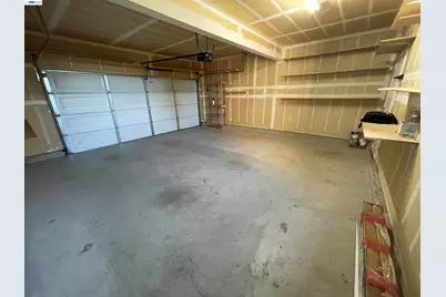1043 Ashbridge Bay Dr, Pittsburg, CA 94565 - Photo 13