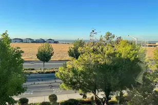1043 Ashbridge Bay Dr, Pittsburg, CA 94565 - Photo 17