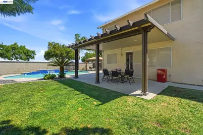 2833 Clover Hill Ct, Tracy, CA 95377 - Photo 29