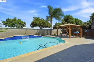 2833 Clover Hill Ct, Tracy, CA 95377 - Photo 33