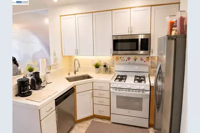 693 Chase Ave, Hayward, CA 94541 - Photo 3