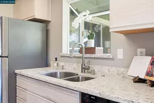 7650 Canyon Meadows Cir, Pleasanton, CA 94588 - Photo 17