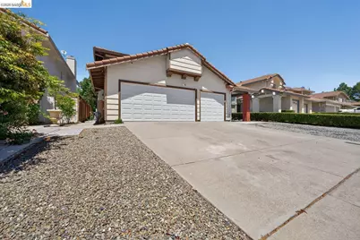 4949 Wagon Wheel, El Sobrante, CA 94803 - Photo 3