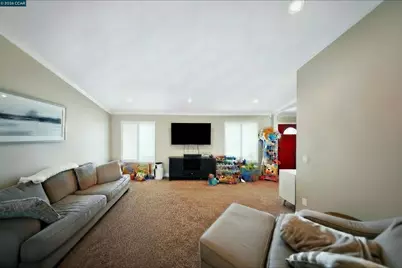 123 Michele Ct, Vallejo, CA 94591 - Photo 3