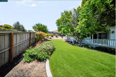 123 Michele Ct, Vallejo, CA 94591 - Photo 17