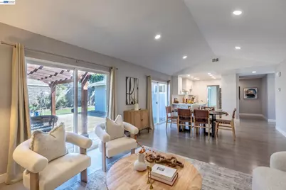 38475 Jacaranda Dr, Newark, CA 94560 - Photo 17