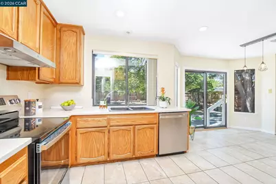737 Huntington Way, American Canyon, CA 94503 - Photo 7