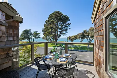 611 Harbor Rd, Alameda, CA 94502 - Photo 25