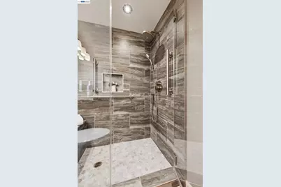 611 Harbor Rd, Alameda, CA 94502 - Photo 57